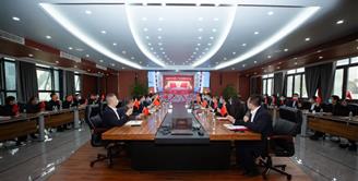 宜宾丝丽雅集团组织集中收看党的二十大开幕会