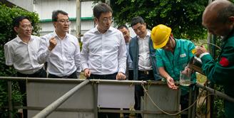 市委常委、常务副市长、市国资委党委书记薛庆到丝丽雅集团开展节前慰问、政策宣讲与督导检查